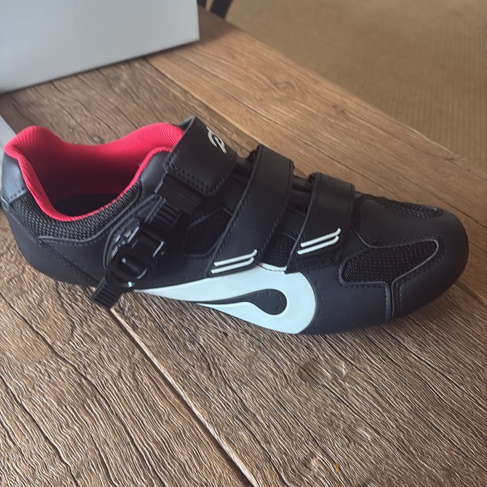 NWT Peloton Cycling Shoes size 44, men’s 10.5